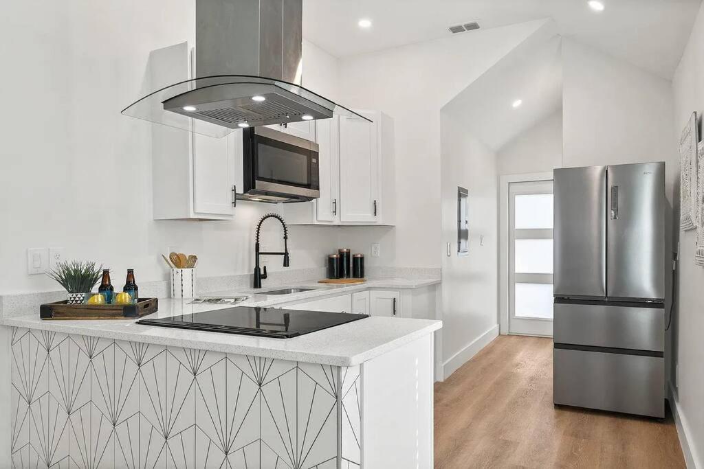 Вилла Relaxing Retreat And Modern Charm In Historic Saint Augustine Экстерьер фото